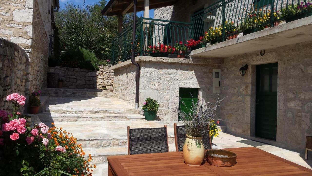 Villa Cetina Milasi ภายนอก รูปภาพ