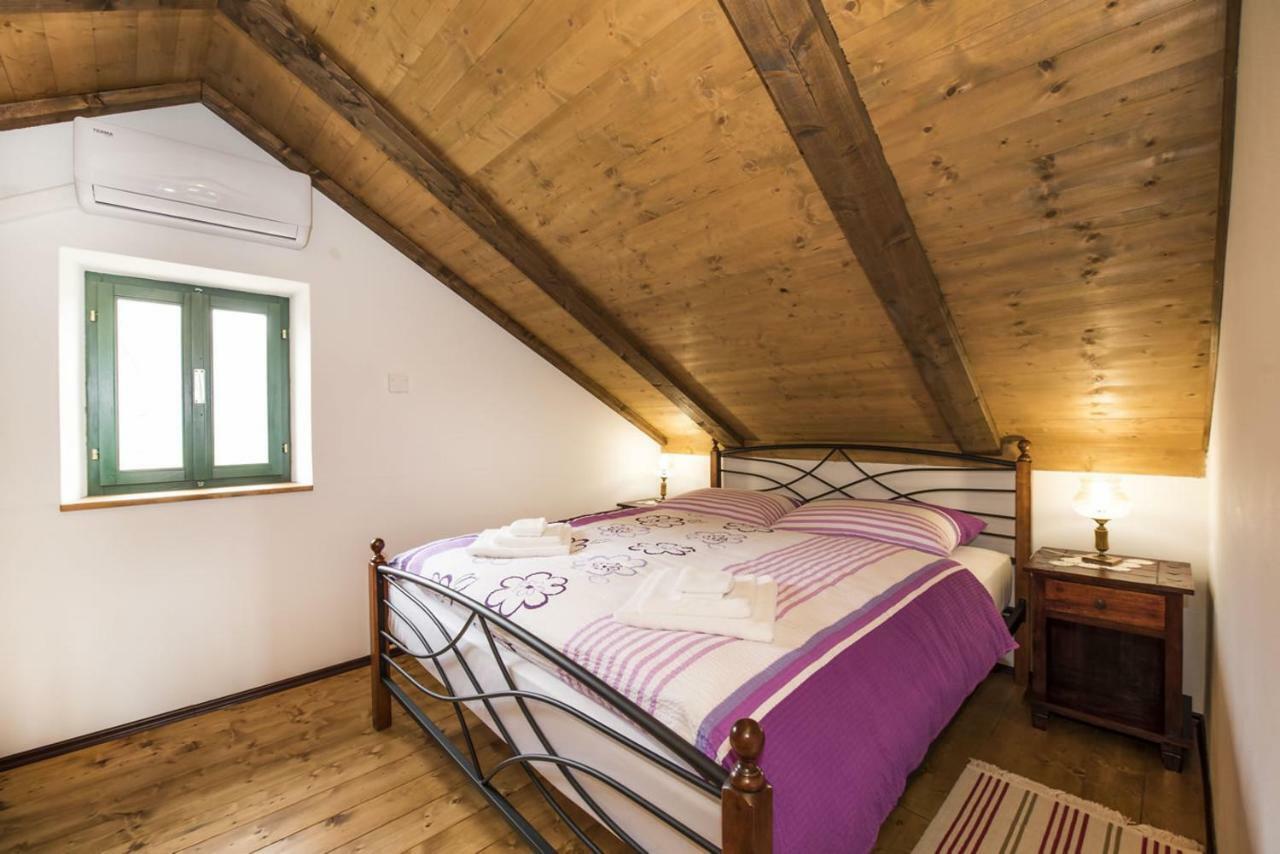 Villa Cetina Milasi ภายนอก รูปภาพ
