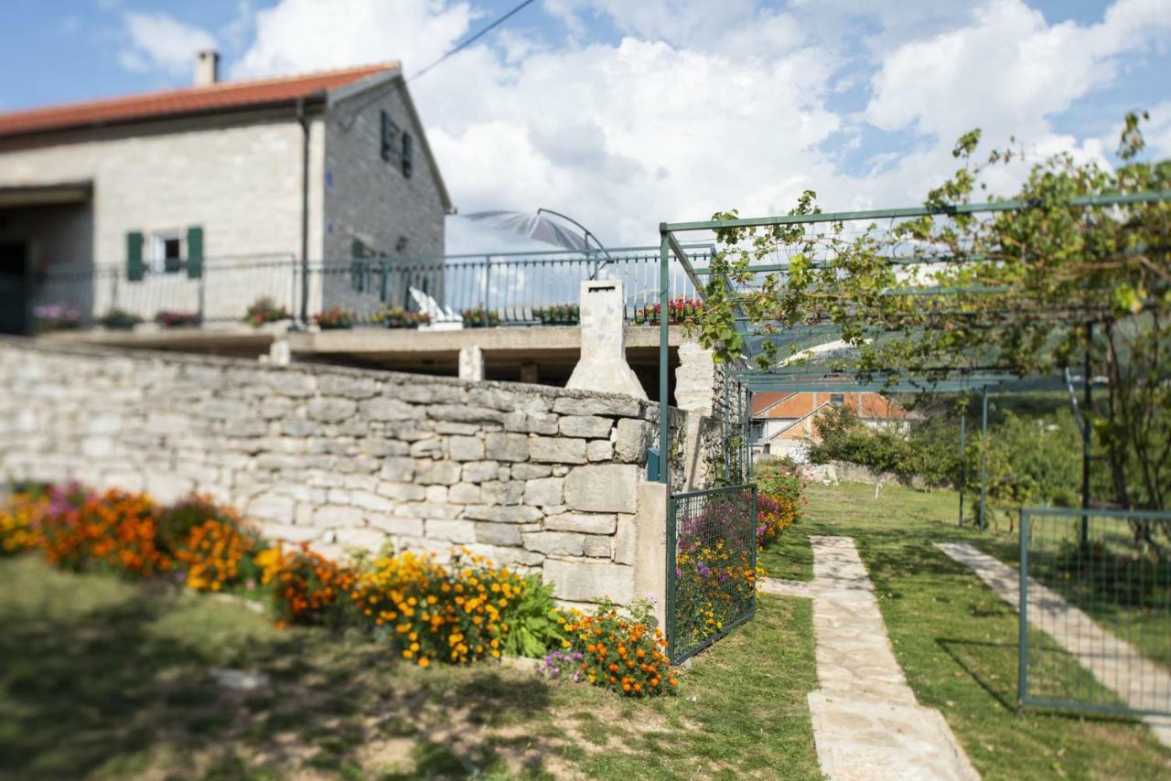 Villa Cetina Milasi ภายนอก รูปภาพ