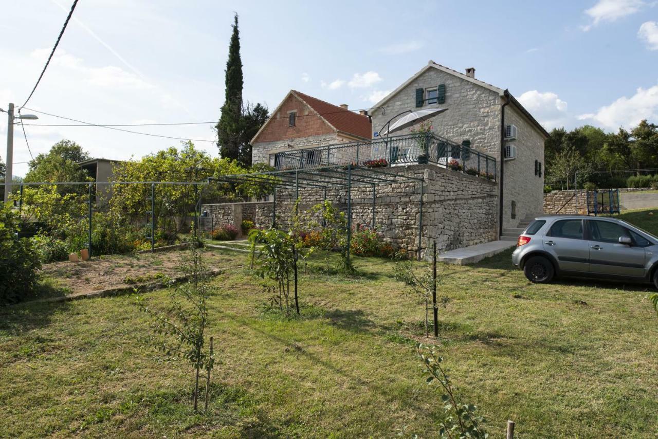 Villa Cetina Milasi ภายนอก รูปภาพ